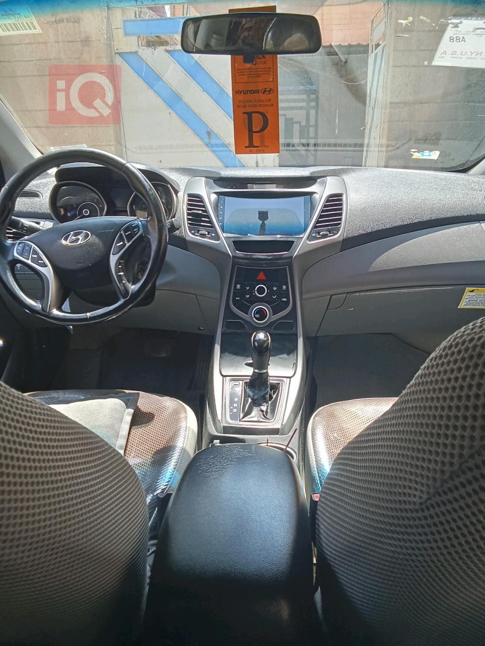 هیوندای ئەلەنترا